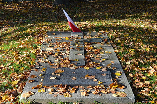 Grave Polish Resistance Fighter #1