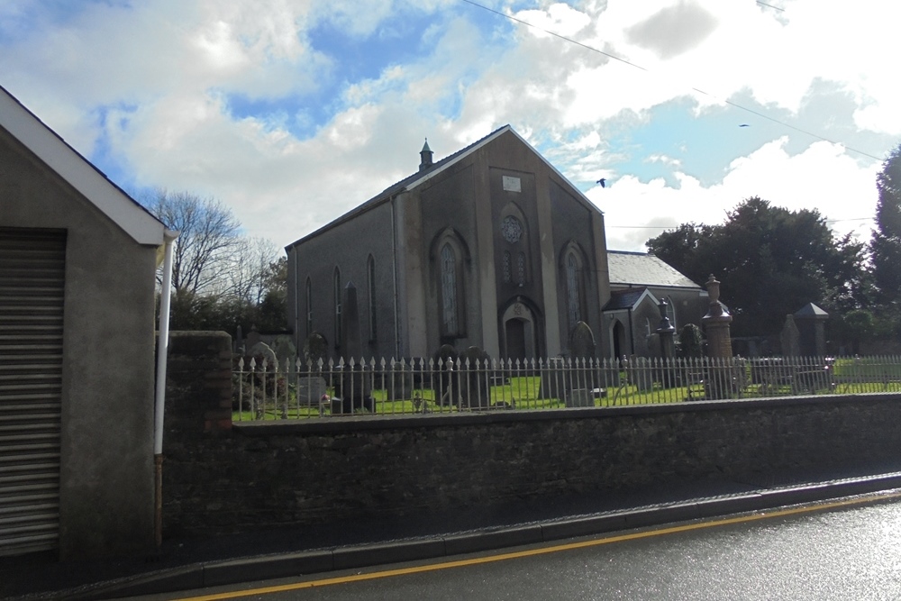 Commonwealth War Grave Trinity Calvinistic Methodist Chapelyard #1