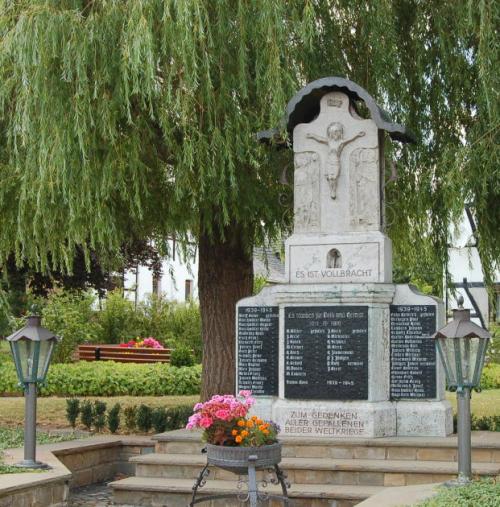 Oorlogsmonument Wachendorf #1