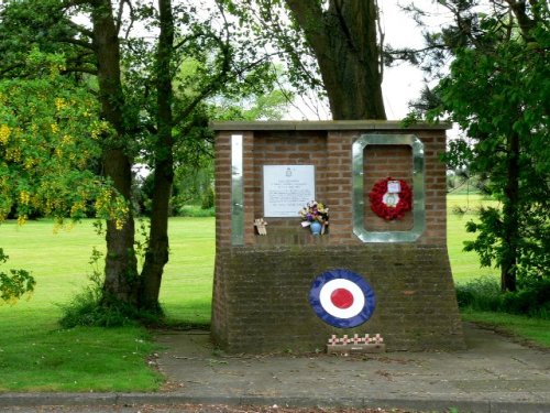 Memorial No. 10 Squadron 4 Group Bomber Command #1