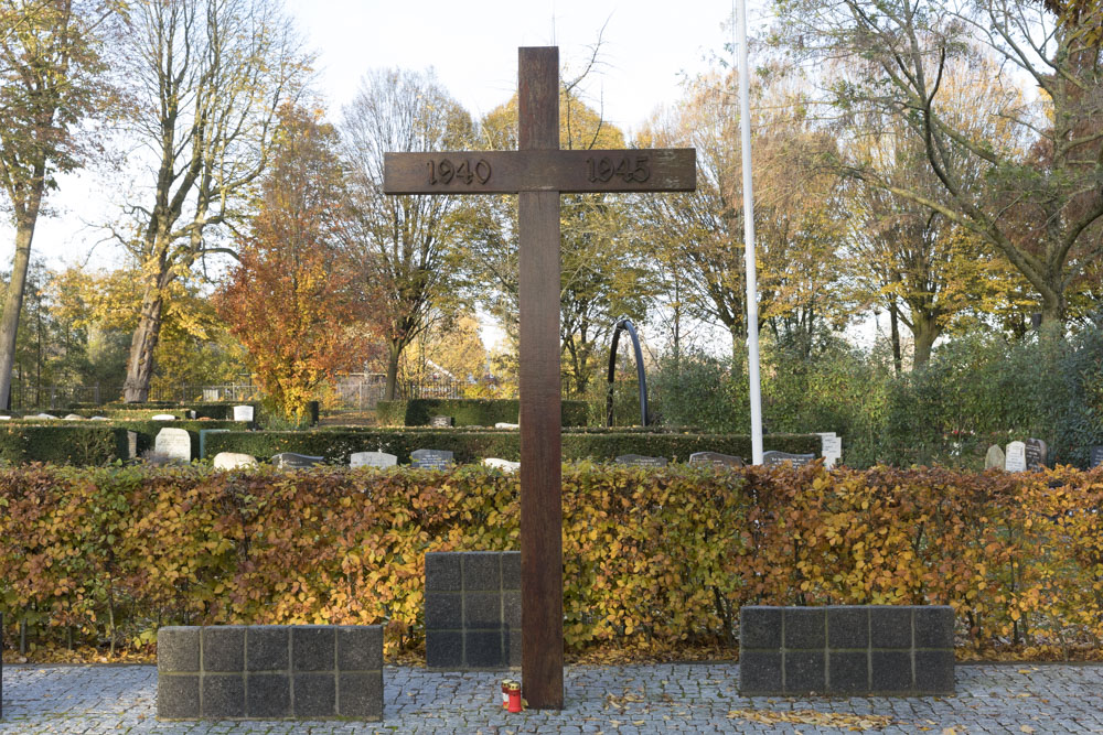 Oorlogsmonument Algemene Begraafplaats Schoonhoven #1