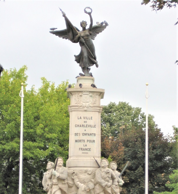 War Memorial Charleville #1