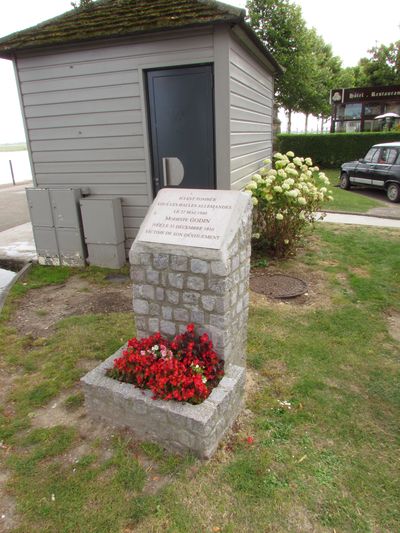 Monument Modeste Godin Saint-Valery-sur-Somme #1