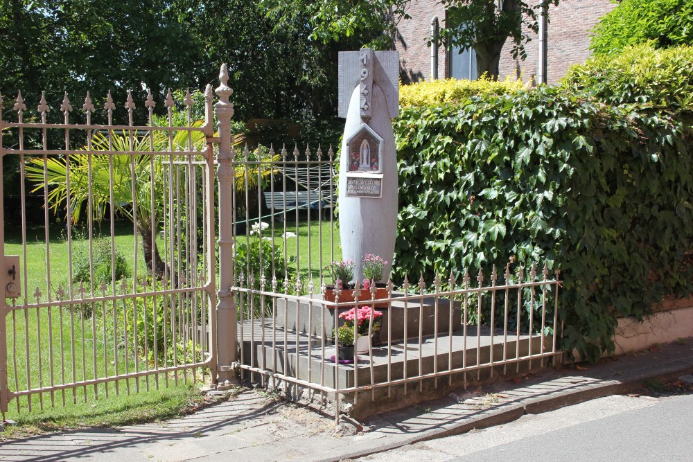 Oorlogsmonument Mariakapel Sleidinge #1