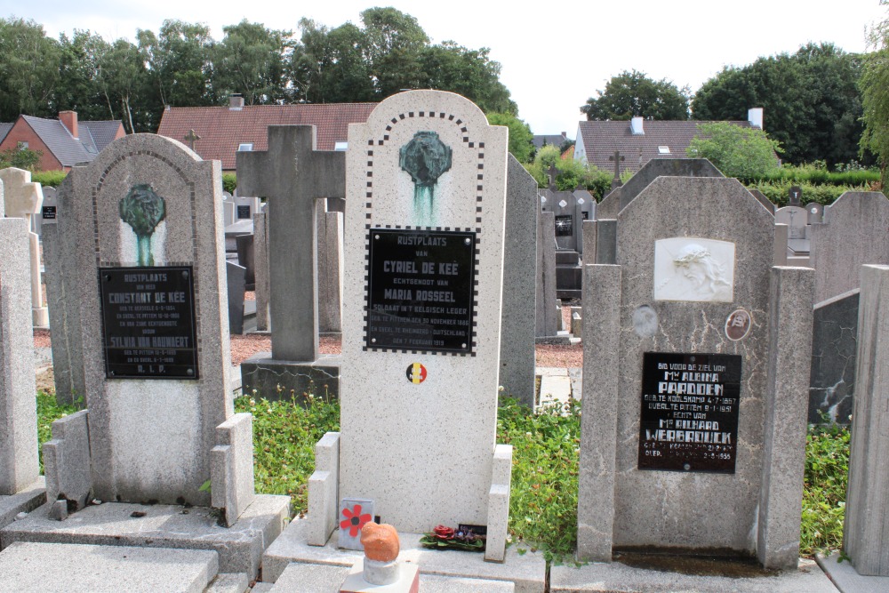 Belgische Oorlogsgraven Pittem #2