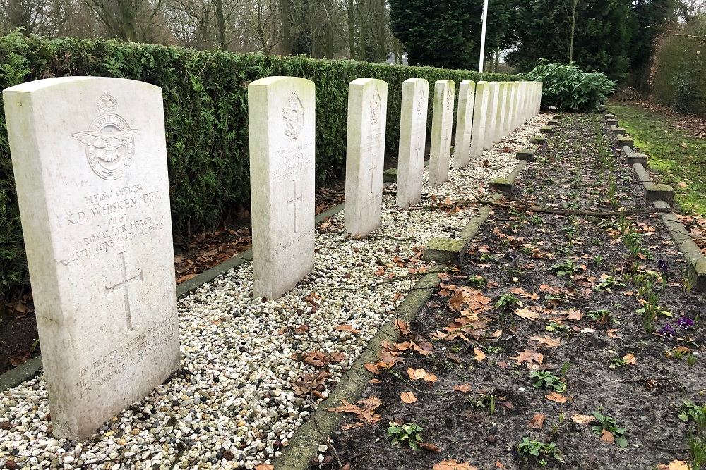 Commonwealth War Graves Dalfsen #2