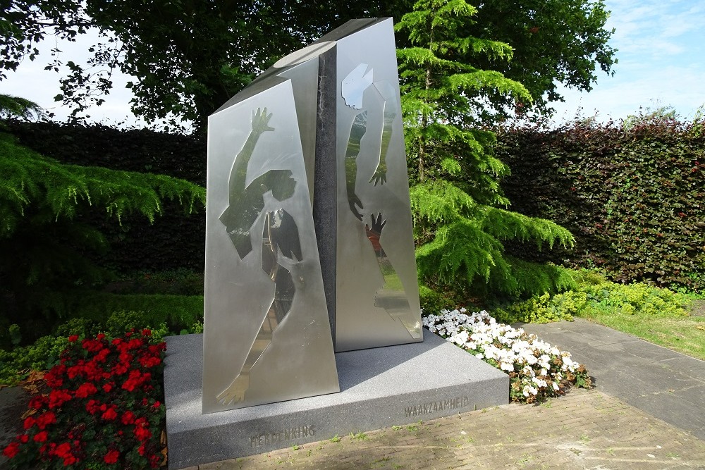 Remembrance Memorial De Lier #3
