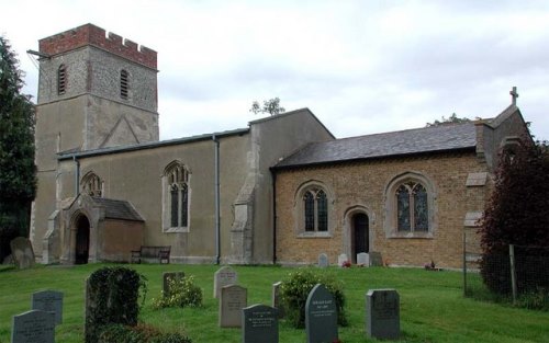 Commonwealth War Grave Rushden Churchyard