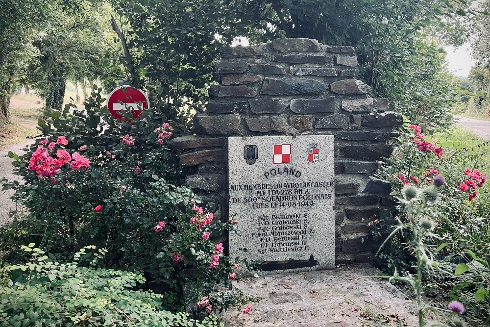 Crashsite Avro Lancaster 300th Squadron #1