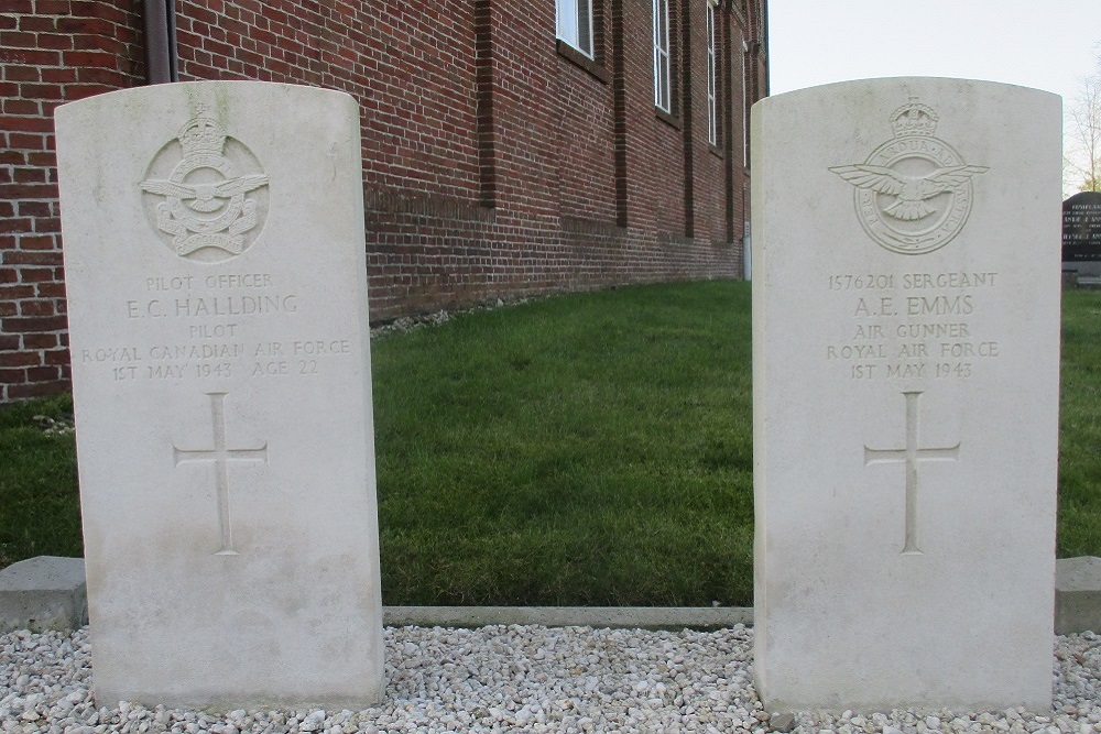 Commonwealth War Graves N.H. Churchyard #4