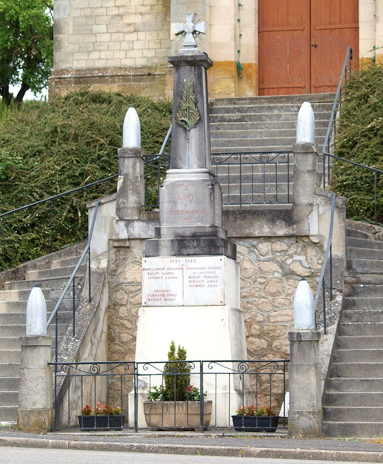 Oorlogsmonument Liry