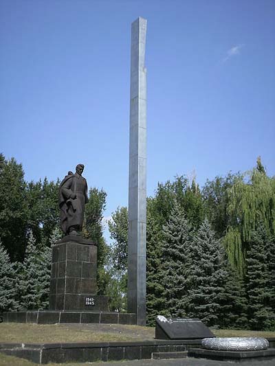 Mass Grave Soviet Soldiers Druzhkovka #1