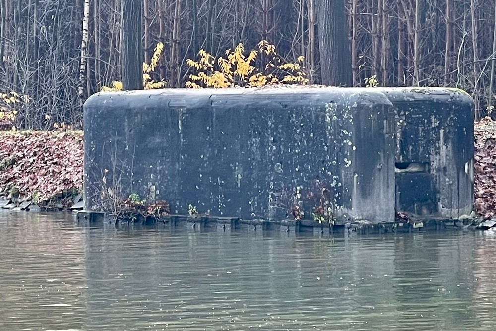 Bunker 19 Border Defence Bocholt-Herentals Canal #2