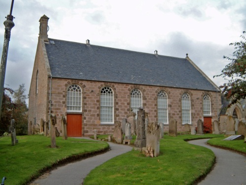 Commonwealth War Graves Dyke Parish Churchyard