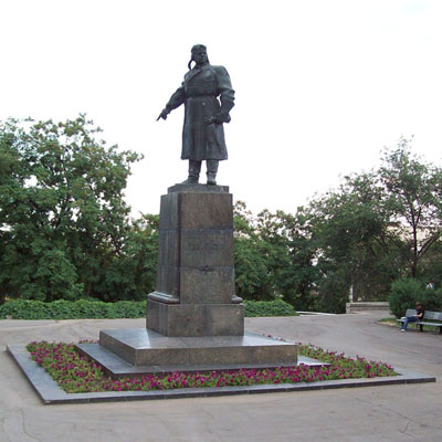 Monument Viktor Stepanovitsj Cholzoenov #1