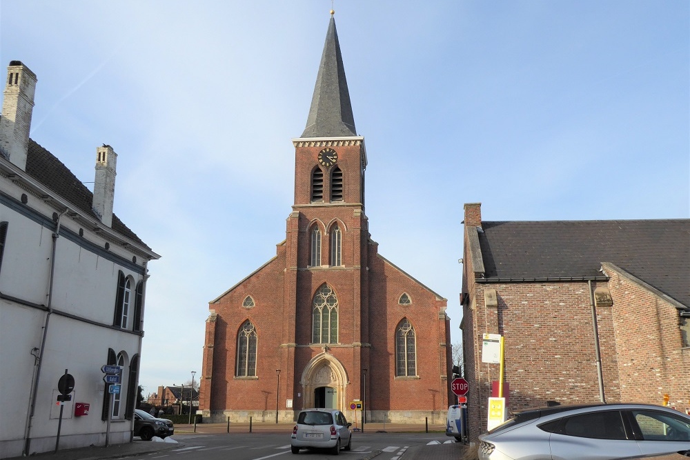 Monument O.L.Vrouw-Hemelvaartkerk Overmere #2