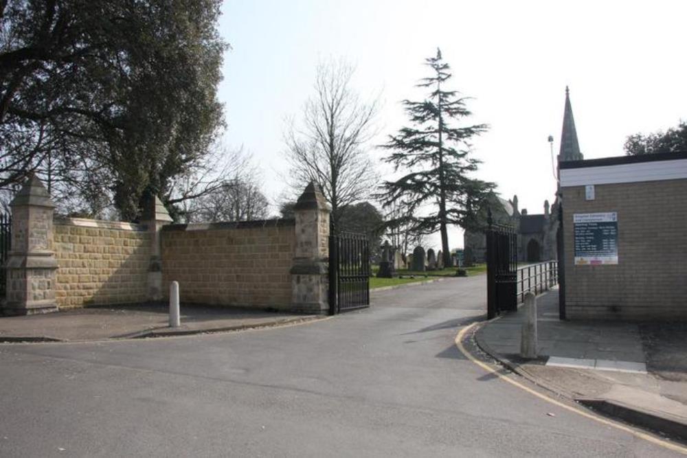 Commonwealth War Graves Kingston-upon-Thames Cemetery