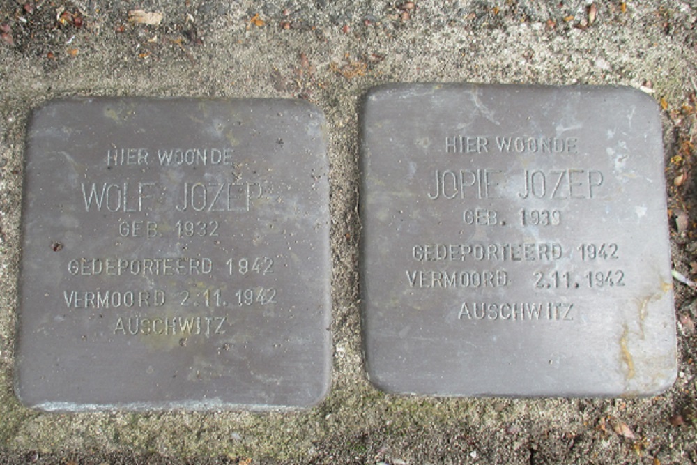 Stolpersteine Oosterstraat 44 #3