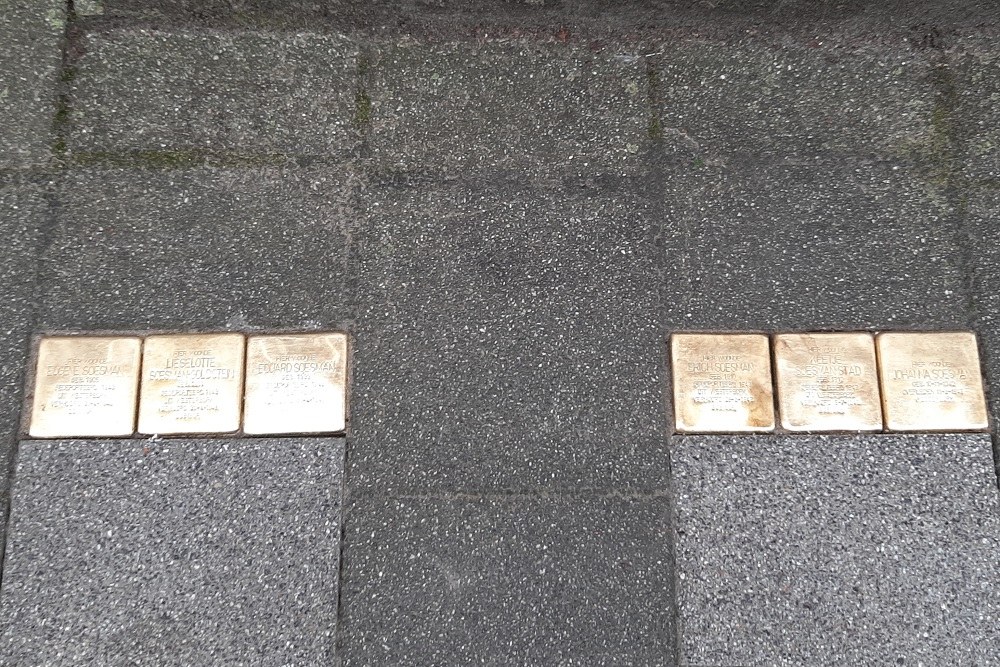 Stolpersteine Hoevestraat 10 #1