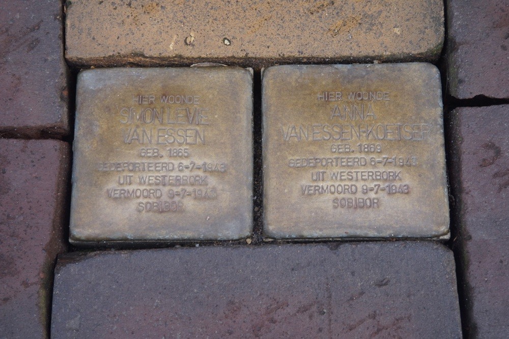 Stolpersteine Hoofdstraat 42