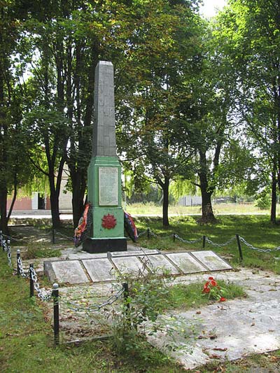Mass Grave Soviet Soldiers Staravolia #1