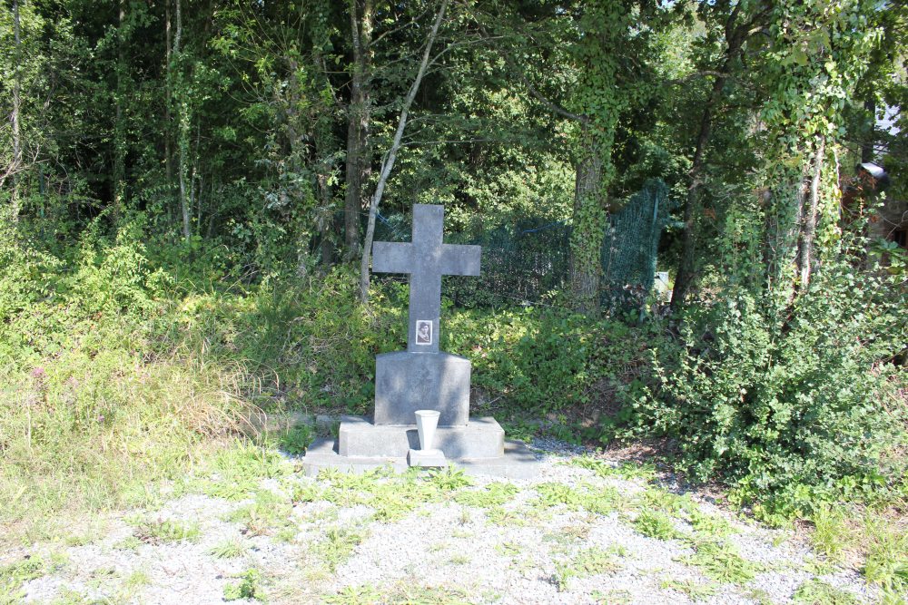 Herdenkingsmonument Verzetsstrijder Lucien Clajot	