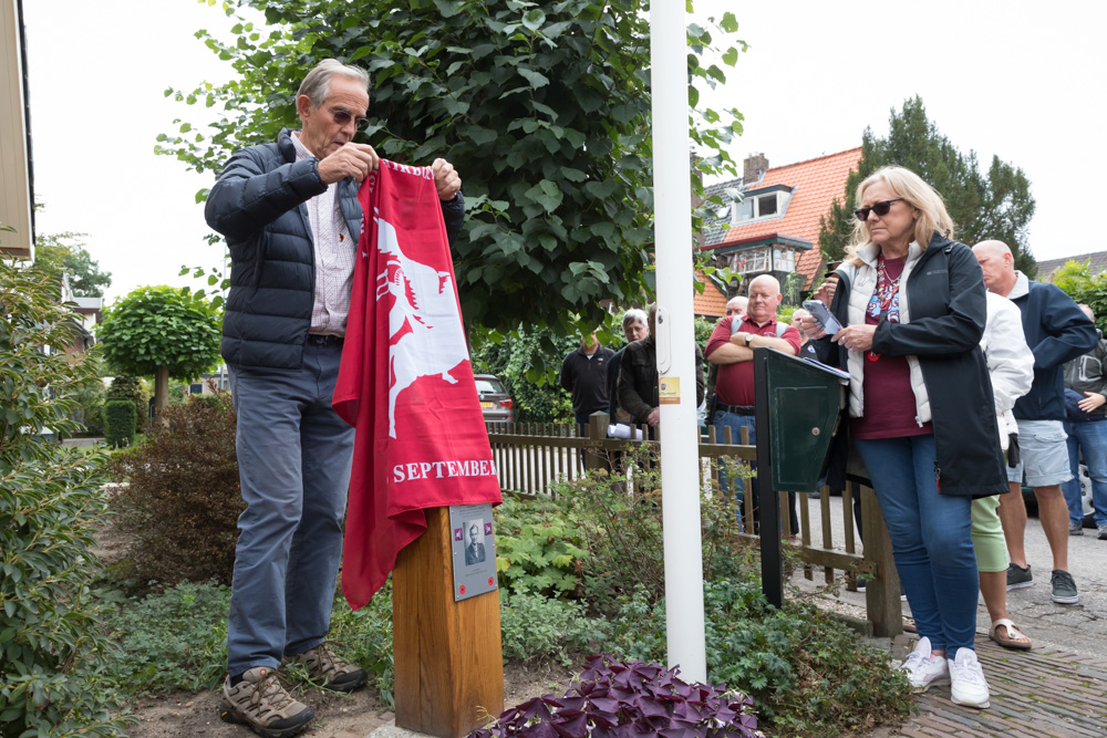 Memorial Captain Raymond Harold Stevens #4