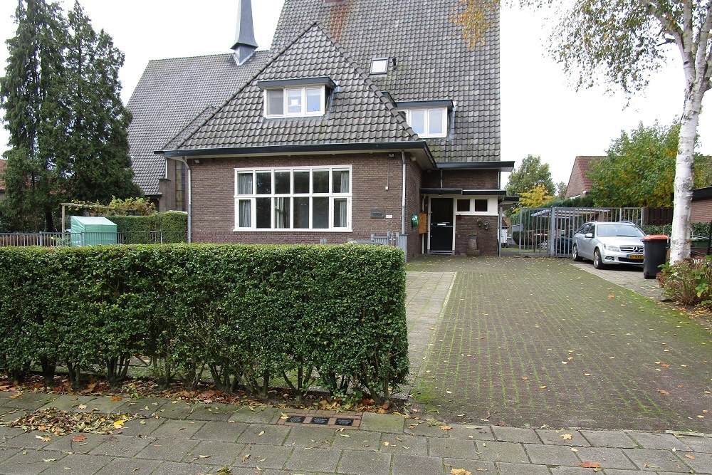 Herdenkingsstenen Dollardstraat 58 #5