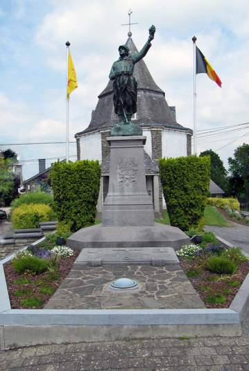 Oorlogsmonument Lierneux - Pont Lienne