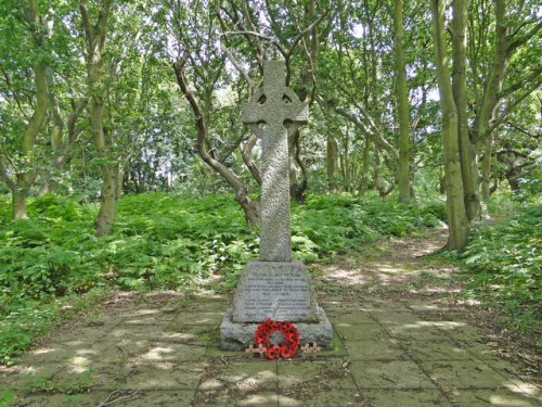 War Memorial Crostwick #1