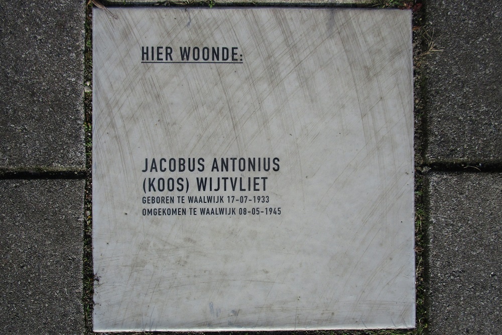 Memorial Stone Westeinde 48