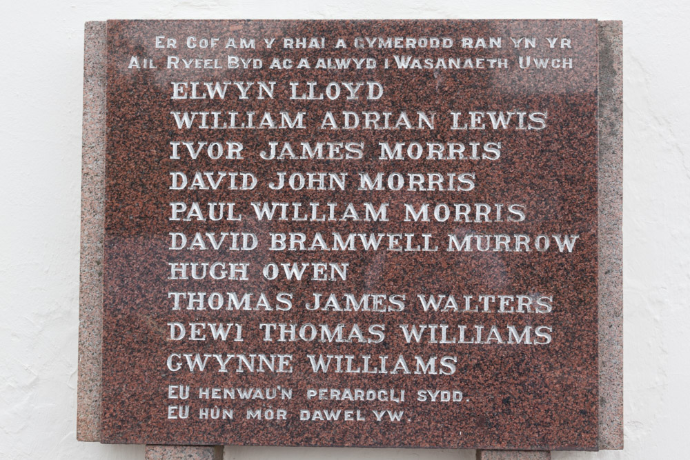 Oorlogsmonument Dinas Cross #2