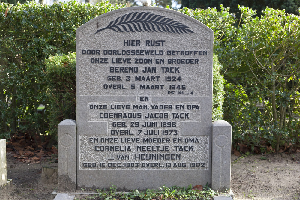 Dutch War Graves Eastern Cemetery Alphen aan den Rijn #2