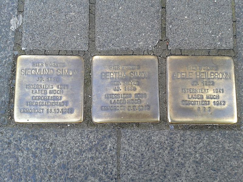 Stolpersteine Bahnhofstrae 7-9 #1