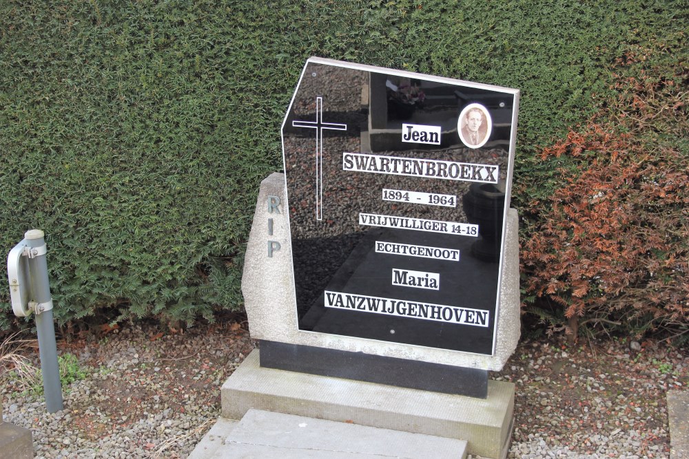 Belgische Graven Oudstrijders Runkelen #2
