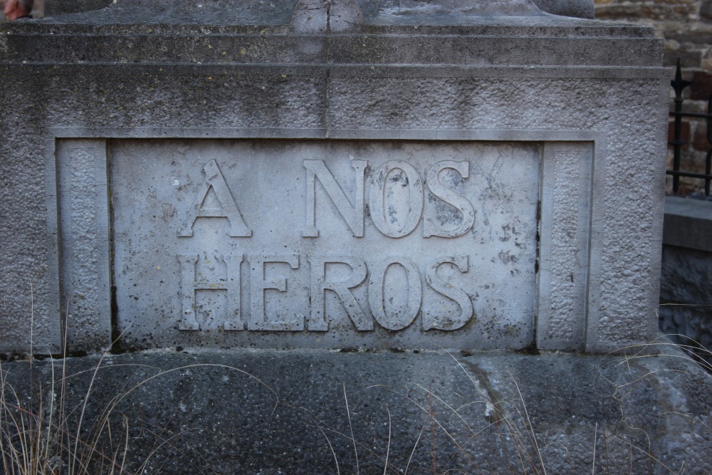 War Memorial Chausse-Notre-Dame-Louvignies #2