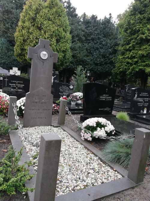 Nederlandse Oorlogsgraven Rooms Katholieke Begraafplaats Lepelstraat #1