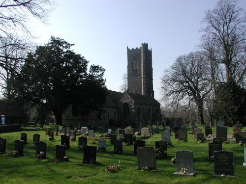 Commonwealth War Grave St. Tewdric Churchyard