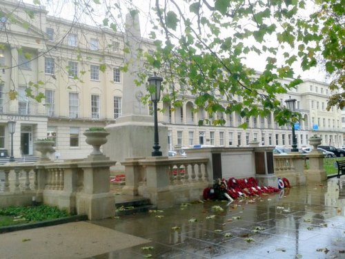 Oorlogsmonument Cheltenham #1