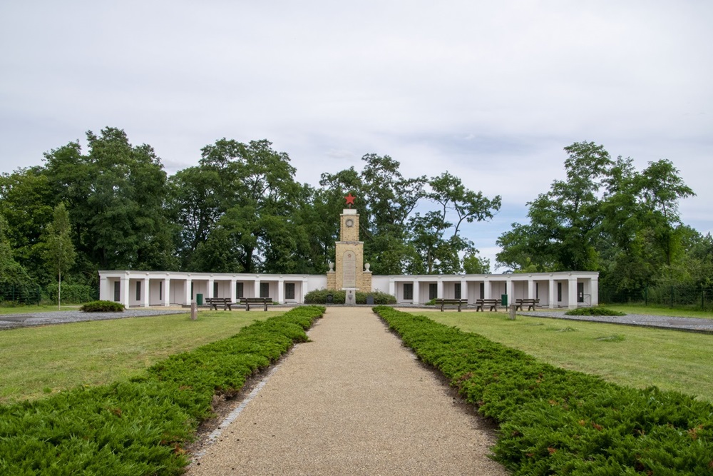 Soviet War Cemetery Lebus #1