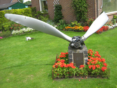 Monument Wellington Mk 1-bommenwerper N2894 Klarenbeek #4