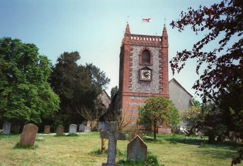 Oorlogsgraven van het Gemenebest St. Peter and St. Paul Churchyard #1