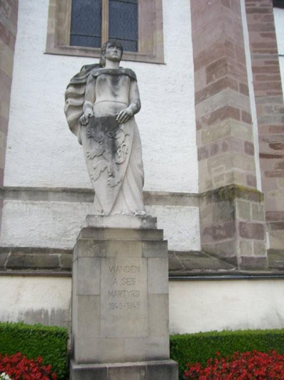 War Memorial Vianden #4