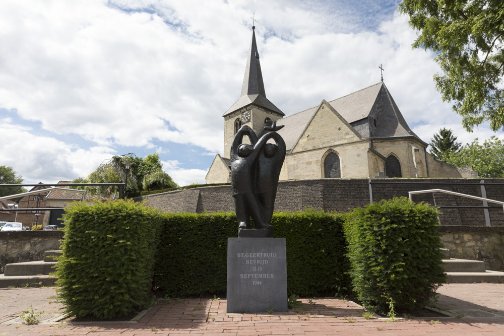 Bevrijdingsmonument Sint Geertruid #1