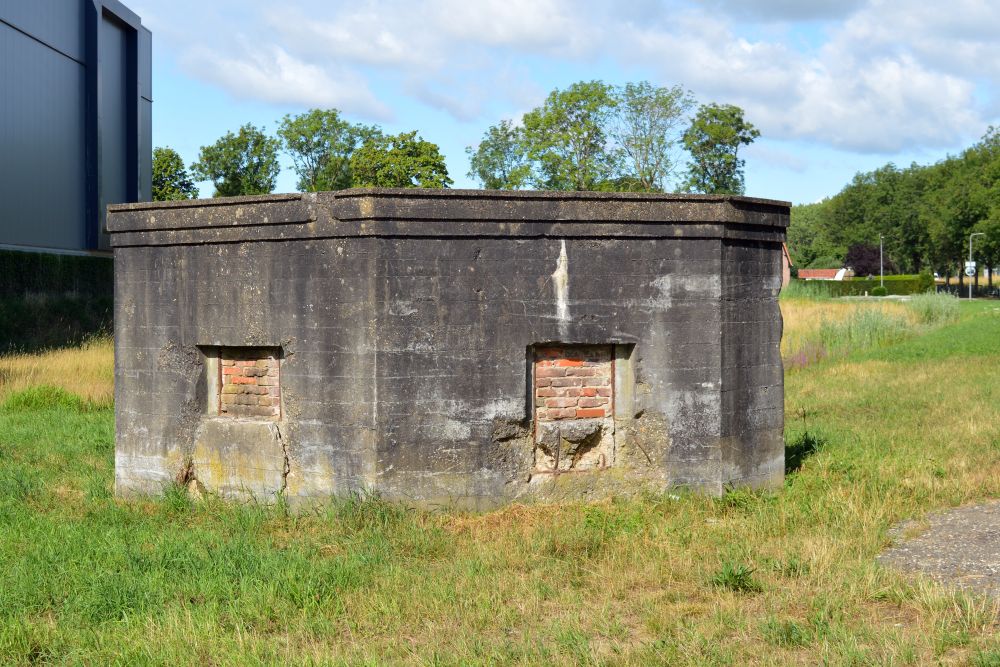 Main Defence line Over-Betuwe Casemate 40 #3