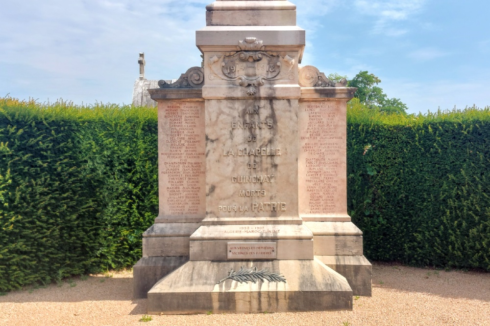 Oorlogsmonument La Chapelle-de-Guinchay #2