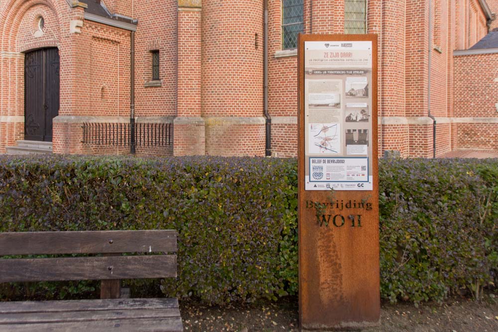 Infobord 75 Jaar Bevrijding WOII Geel Stelen