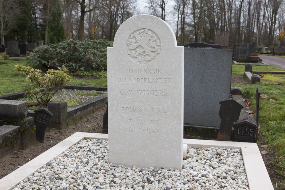 Dutch War Graves General Cemetery Winterswijk #3