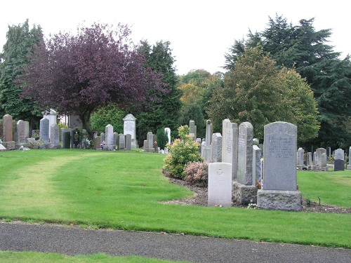 Commonwealth War Graves Linlithgow Cemetery #1