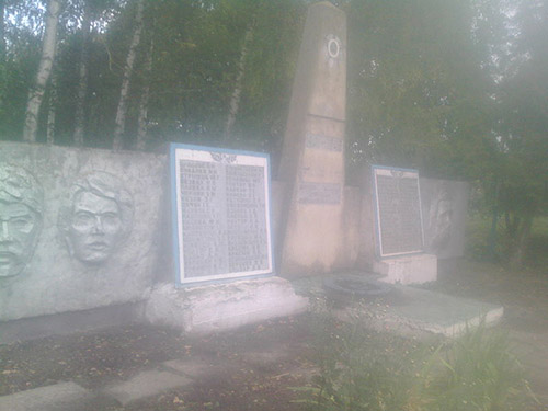 War Memorial Yuskivtsi #1